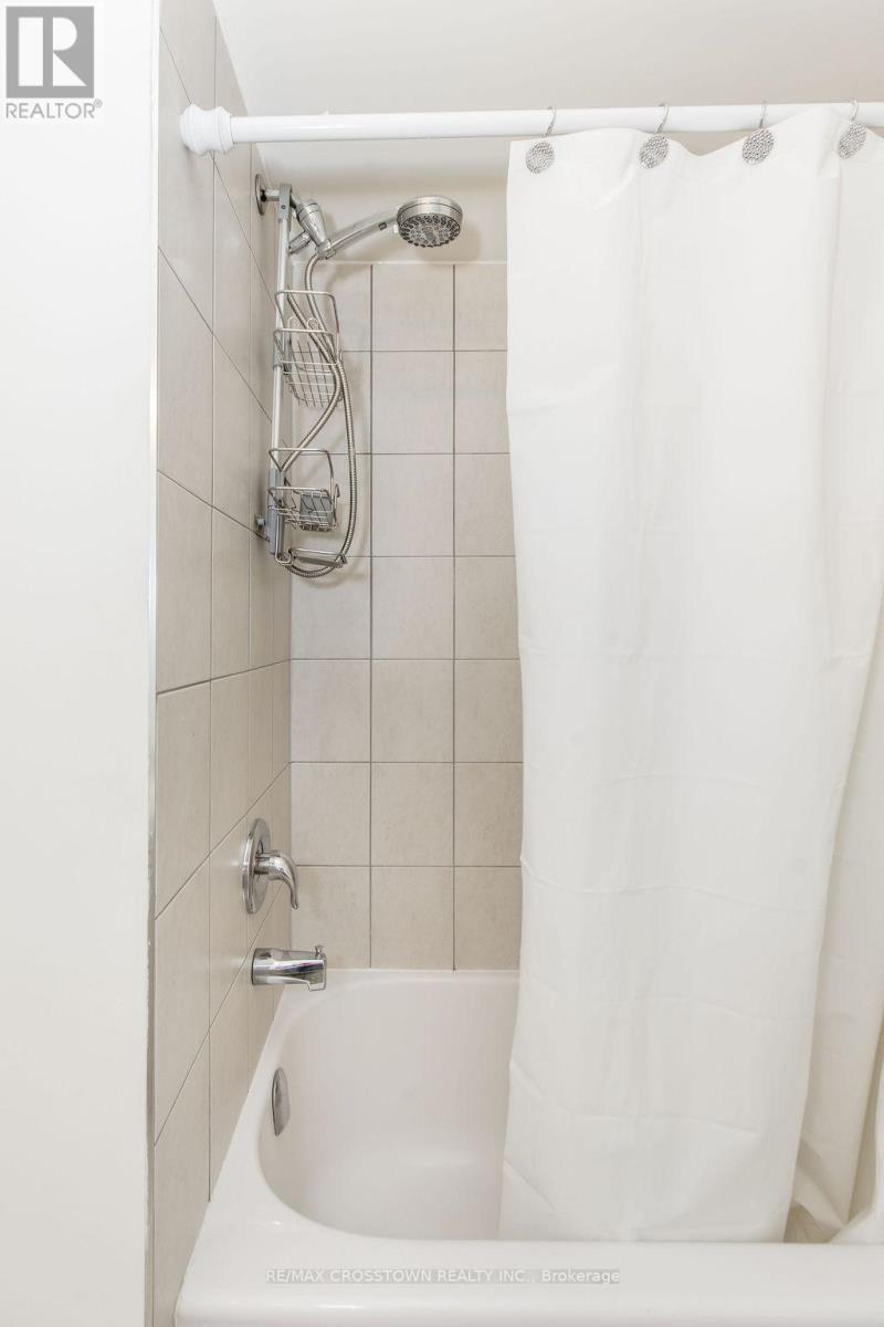 49 Greenwood Drive, Essa, Ontario  L3W 0N5 - Photo 37 - N12475422