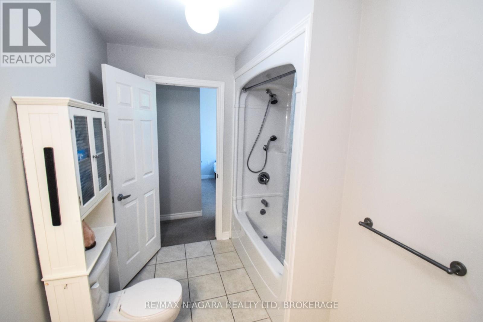 114 - 6365 Drummond Road, Niagara Falls, Ontario  L2G 4N1 - Photo 26 - X12401032