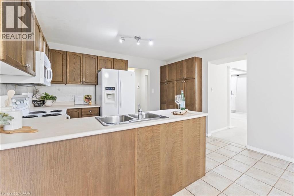 205 Braithwaite Avenue, Ancaster, Ontario  L9G 5A6 - Photo 18 - 40788172