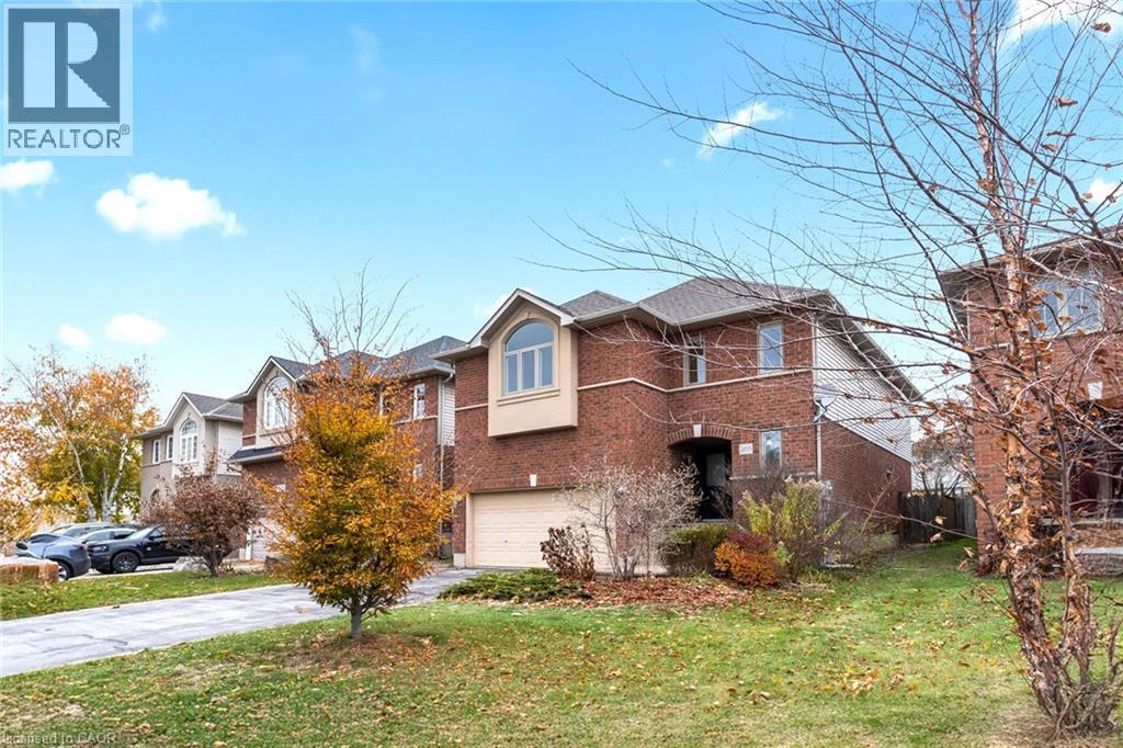 205 Braithwaite Avenue, Ancaster, Ontario  L9G 5A6 - Photo 2 - 40788172