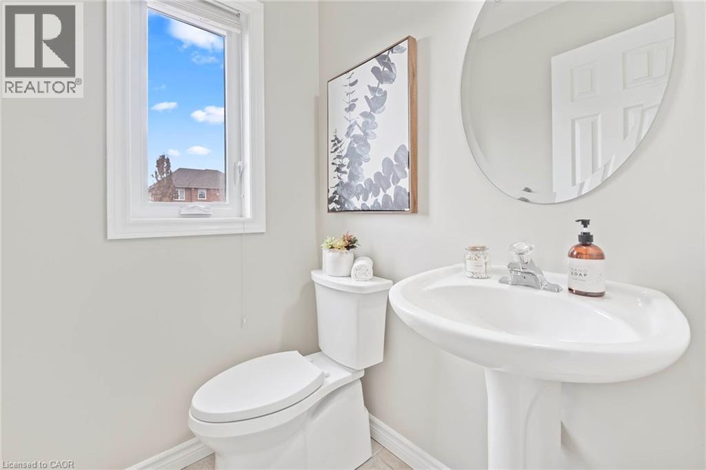 205 Braithwaite Avenue, Ancaster, Ontario  L9G 5A6 - Photo 5 - 40788172