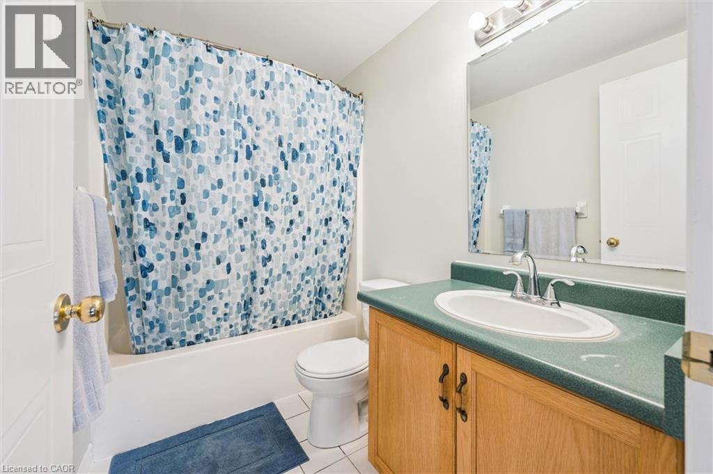 747 Fairway Court, Kitchener, Ontario  N2A 4B4 - Photo 26 - 40773868