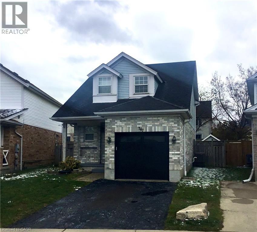 747 Fairway Court, Kitchener, Ontario  N2A 4B4 - Photo 2 - 40773868