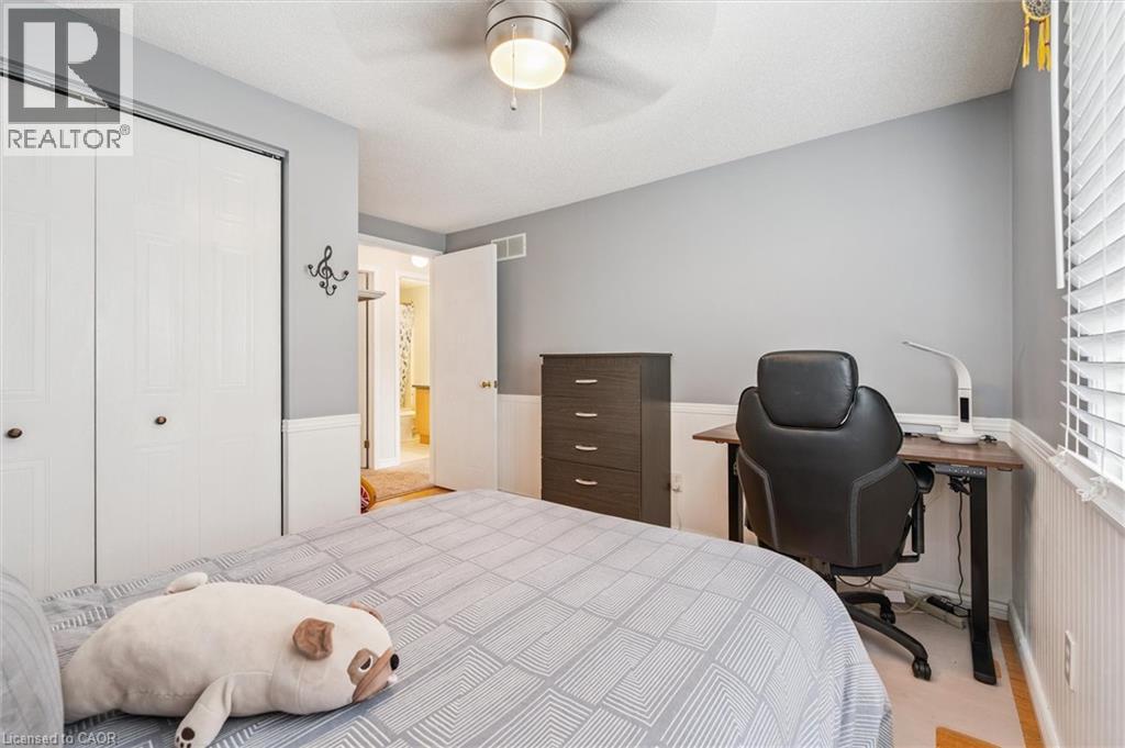 747 Fairway Court, Kitchener, Ontario  N2A 4B4 - Photo 23 - 40773868