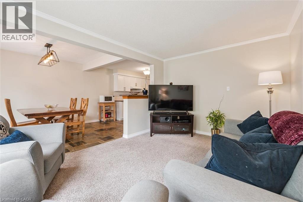 747 Fairway Court, Kitchener, Ontario  N2A 4B4 - Photo 16 - 40773868