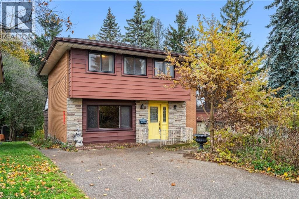 1 MARKETA Crescent, Kitchener, Ontario