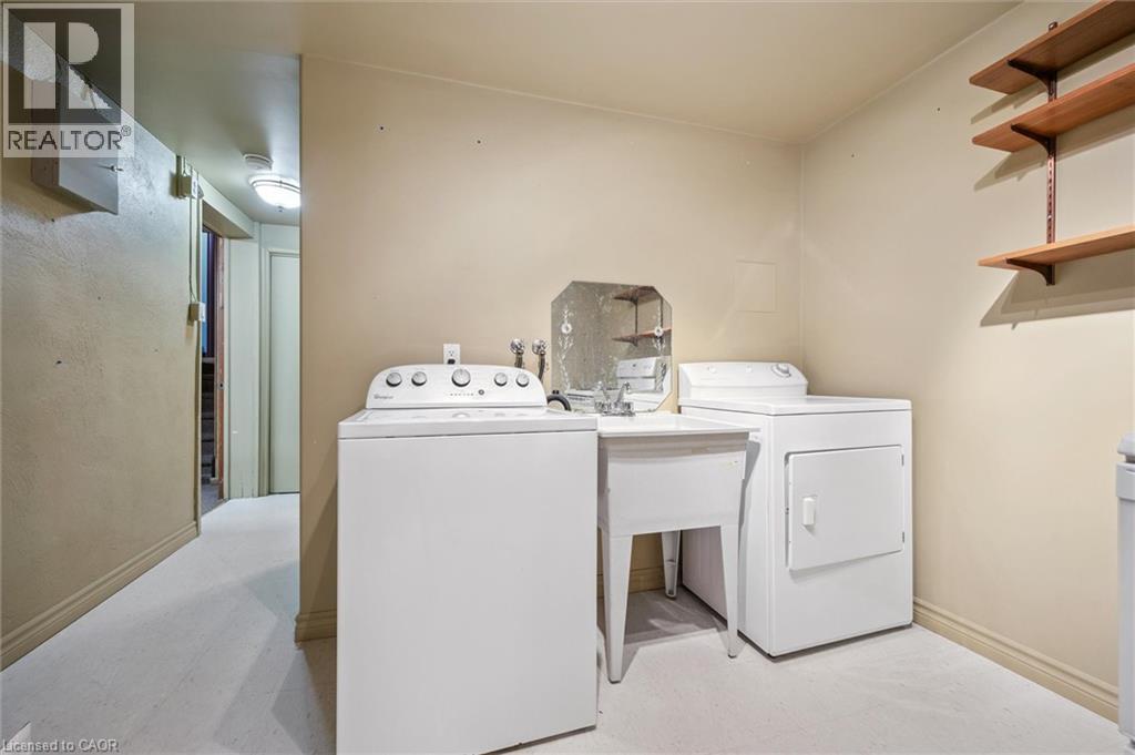 1 Marketa Crescent, Kitchener, Ontario  N2B 3B5 - Photo 39 - 40785193