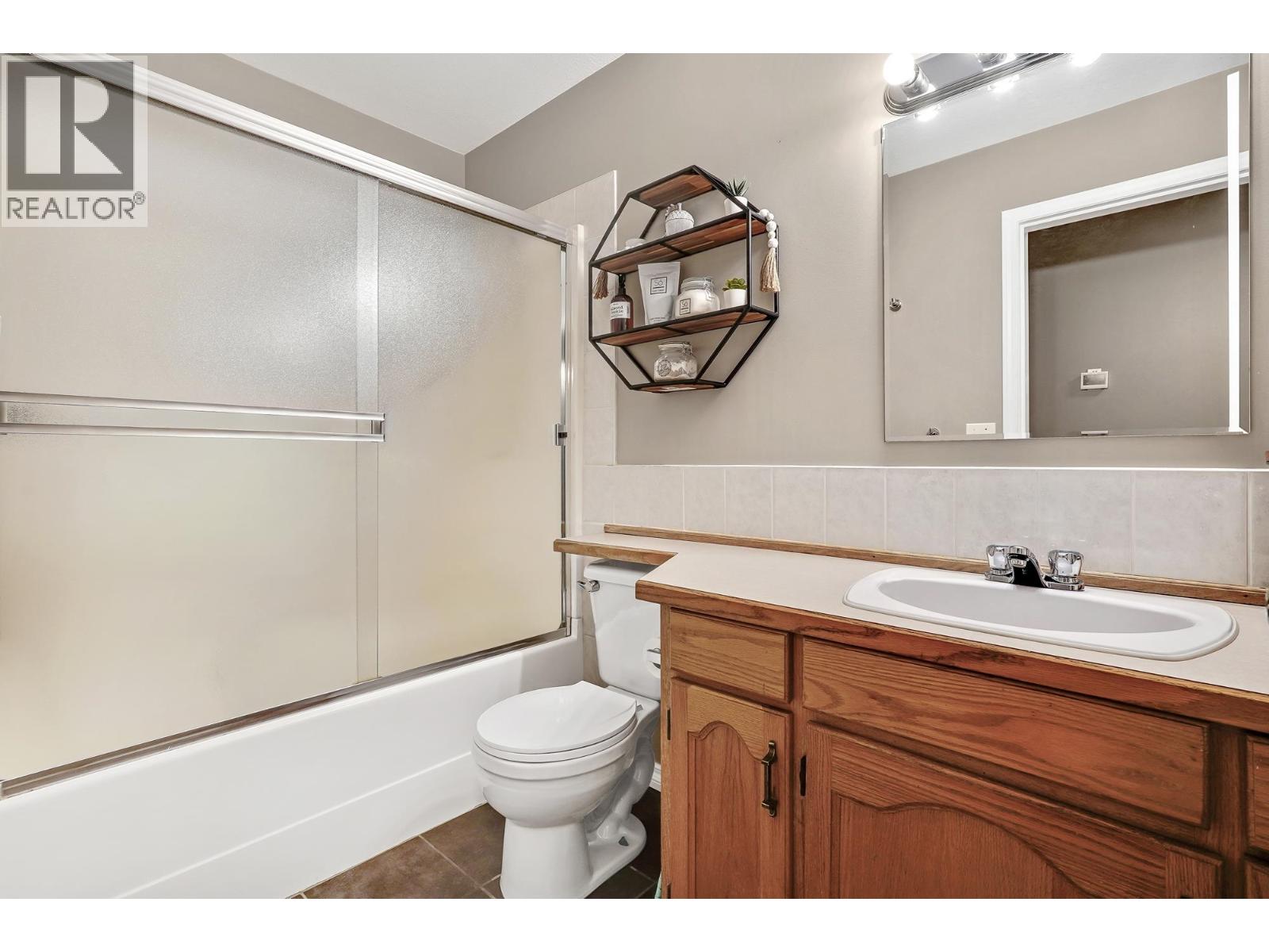 24810 118b Avenue, Maple Ridge, British Columbia  V4R 1Z2 - Photo 11 - R3068205