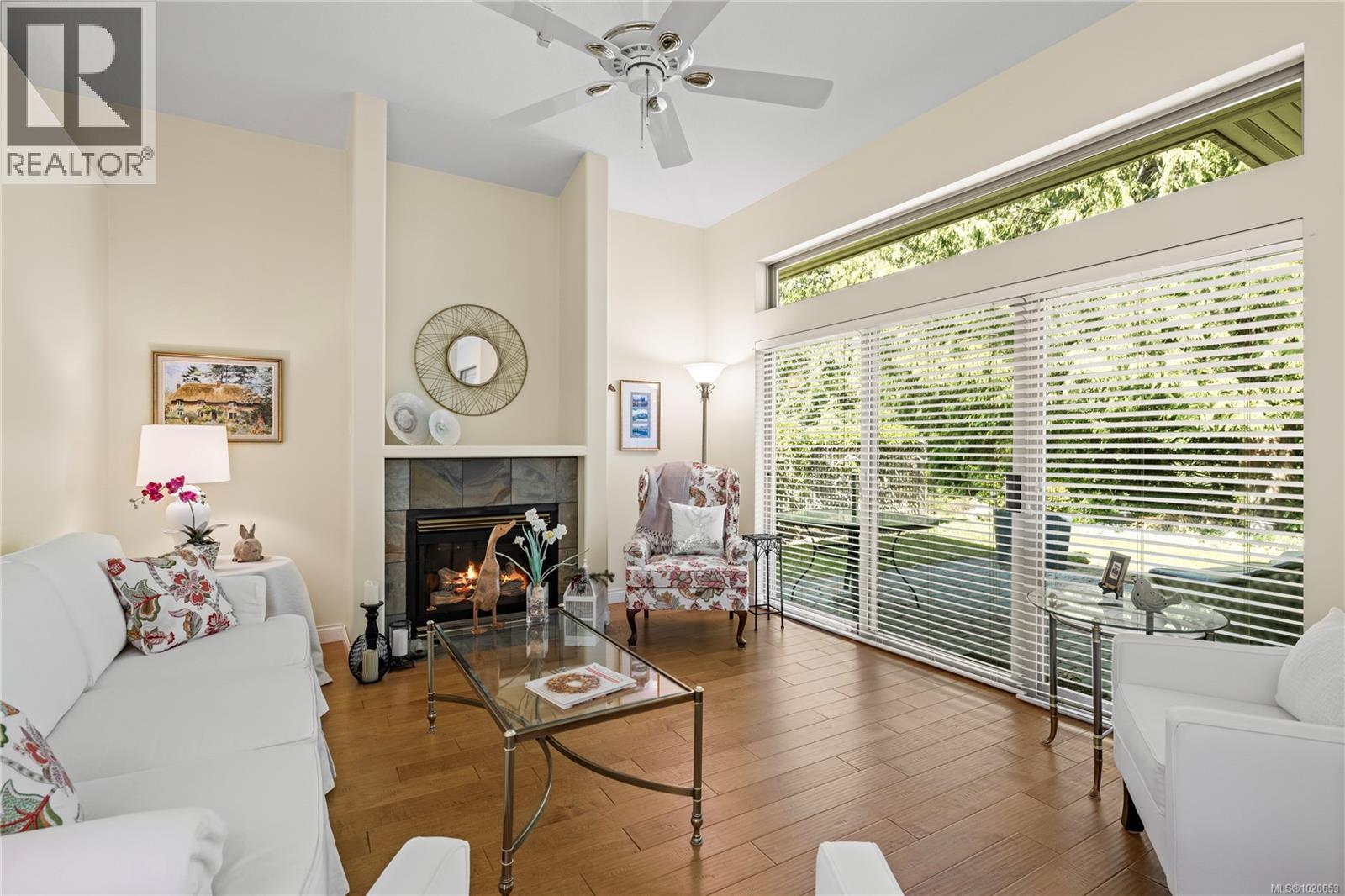 912 Lakes Blvd, French Creek, British Columbia  V9P 2P8 - Photo 1 - 1020653