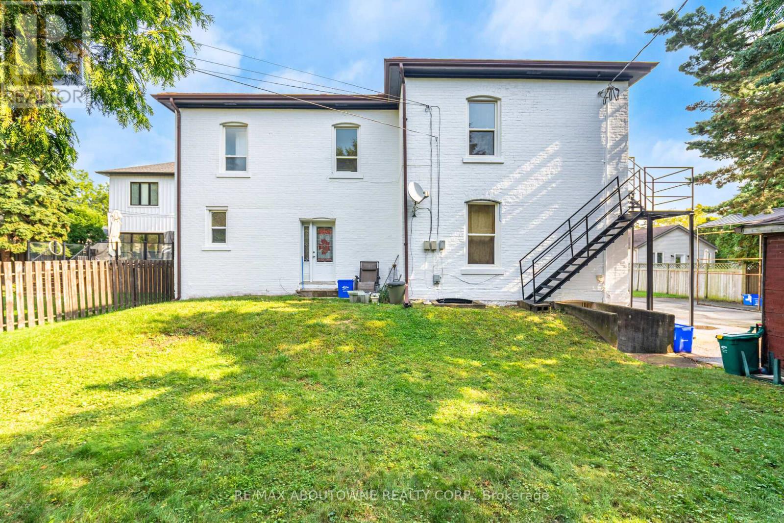 4 - 486 Holtby Avenue, Burlington, Ontario  L7R 2R3 - Photo 21 - W12427760