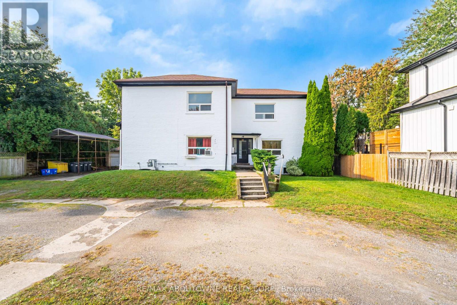 4 - 486 Holtby Avenue, Burlington, Ontario  L7R 2R3 - Photo 18 - W12427760