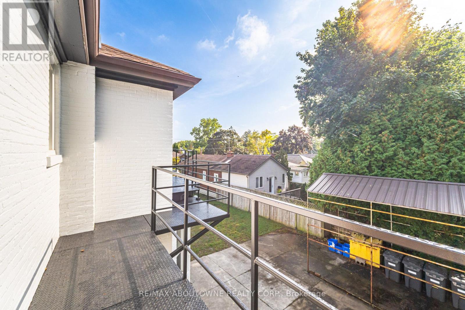 4 - 486 Holtby Avenue, Burlington, Ontario  L7R 2R3 - Photo 24 - W12427760