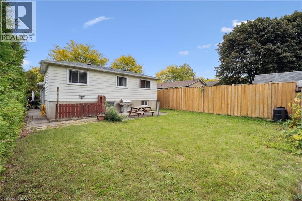 85 Christopher Drive, Waterloo, Ontario  N2J 4J6 - Photo 39 - 40774634