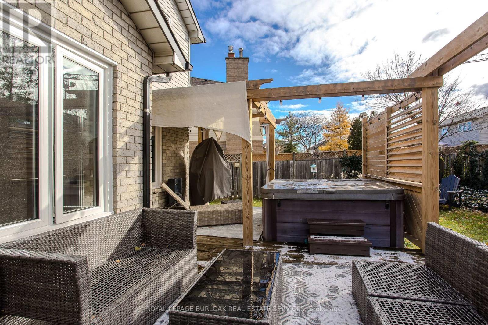 347 Delancey Boulevard, Hamilton, Ontario L9B 2B4 - Photo 29 - X12556260