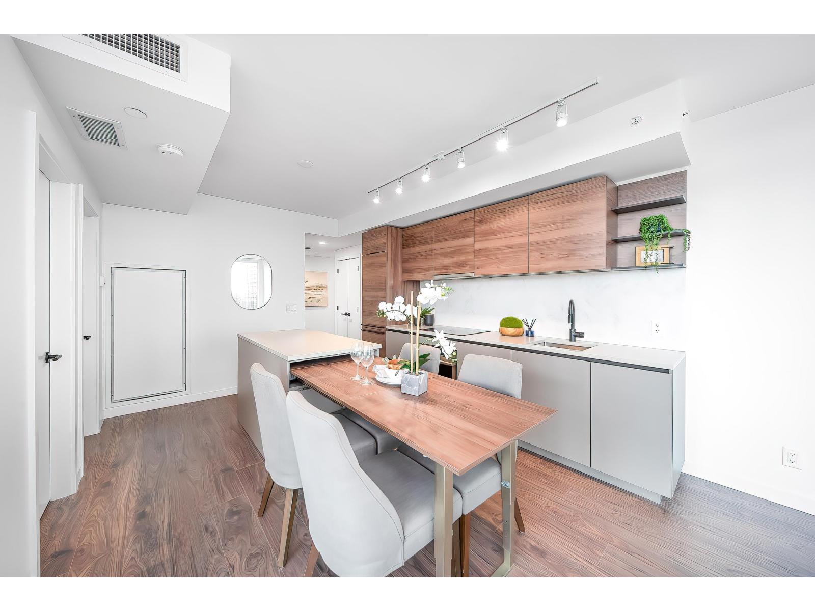 1308 10448 University Drive, Surrey, British Columbia  V3T 0S7 - Photo 11 - R3055874