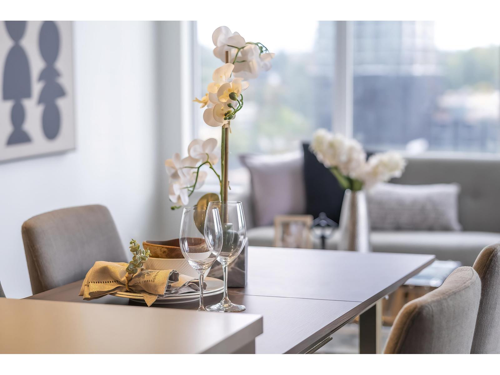 1308 10448 University Drive, Surrey, British Columbia  V3T 0S7 - Photo 2 - R3055874