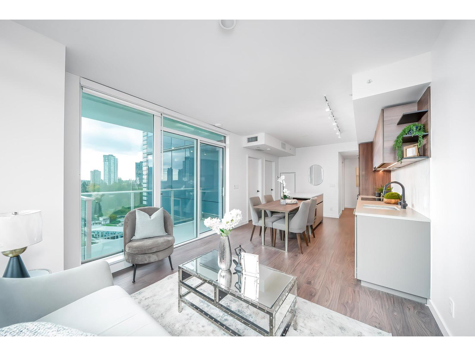 1308 10448 University Drive, Surrey, British Columbia  V3T 0S7 - Photo 7 - R3055874