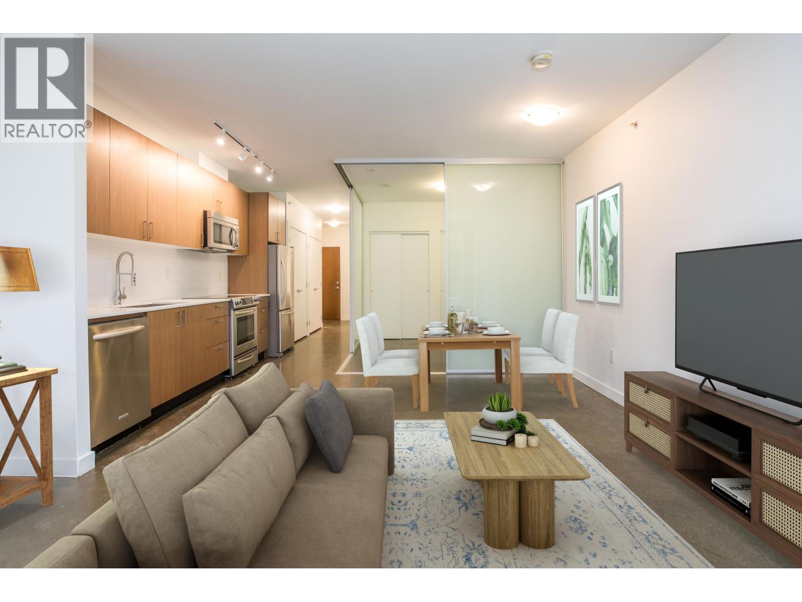 310 221 Union Street, Vancouver, British Columbia  V6A 0B4 - Photo 2 - R3067663