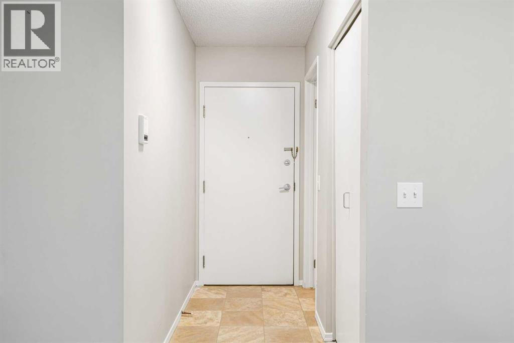 2511, 3400 Edenwold Heights Nw, Calgary, Alberta  T3A 3Y5 - Photo 3 - A2265069