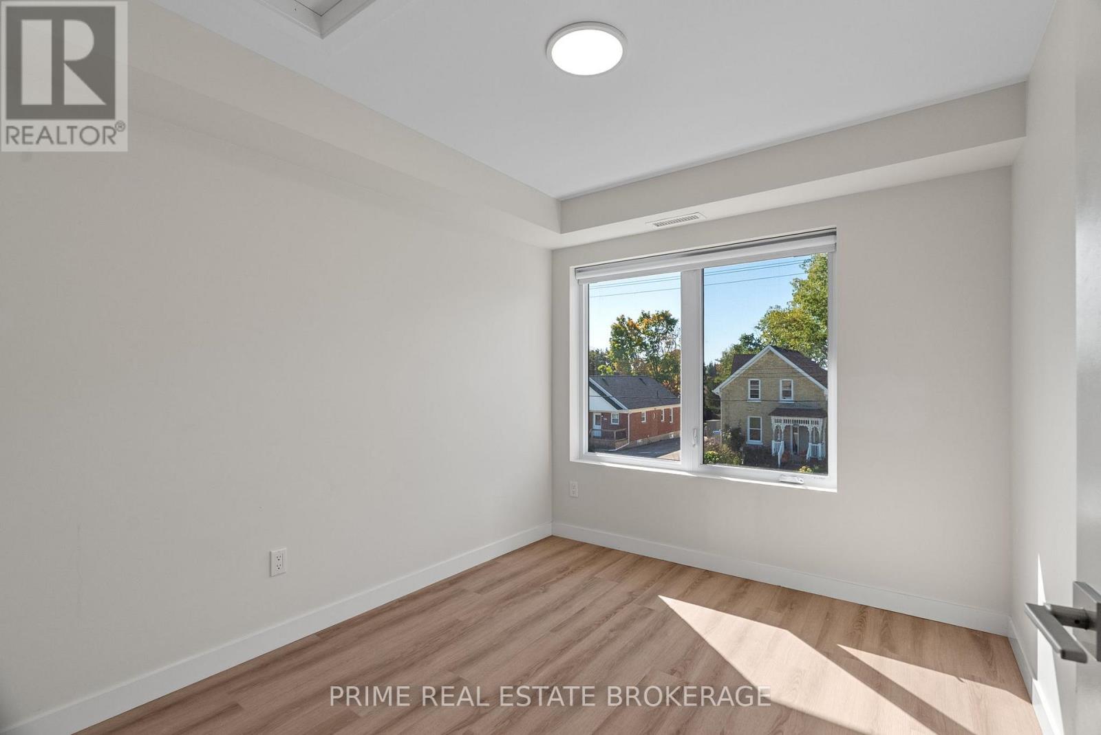 370 William Street, South Huron, Ontario  N0M 1S2 - Photo 24 - X12556694