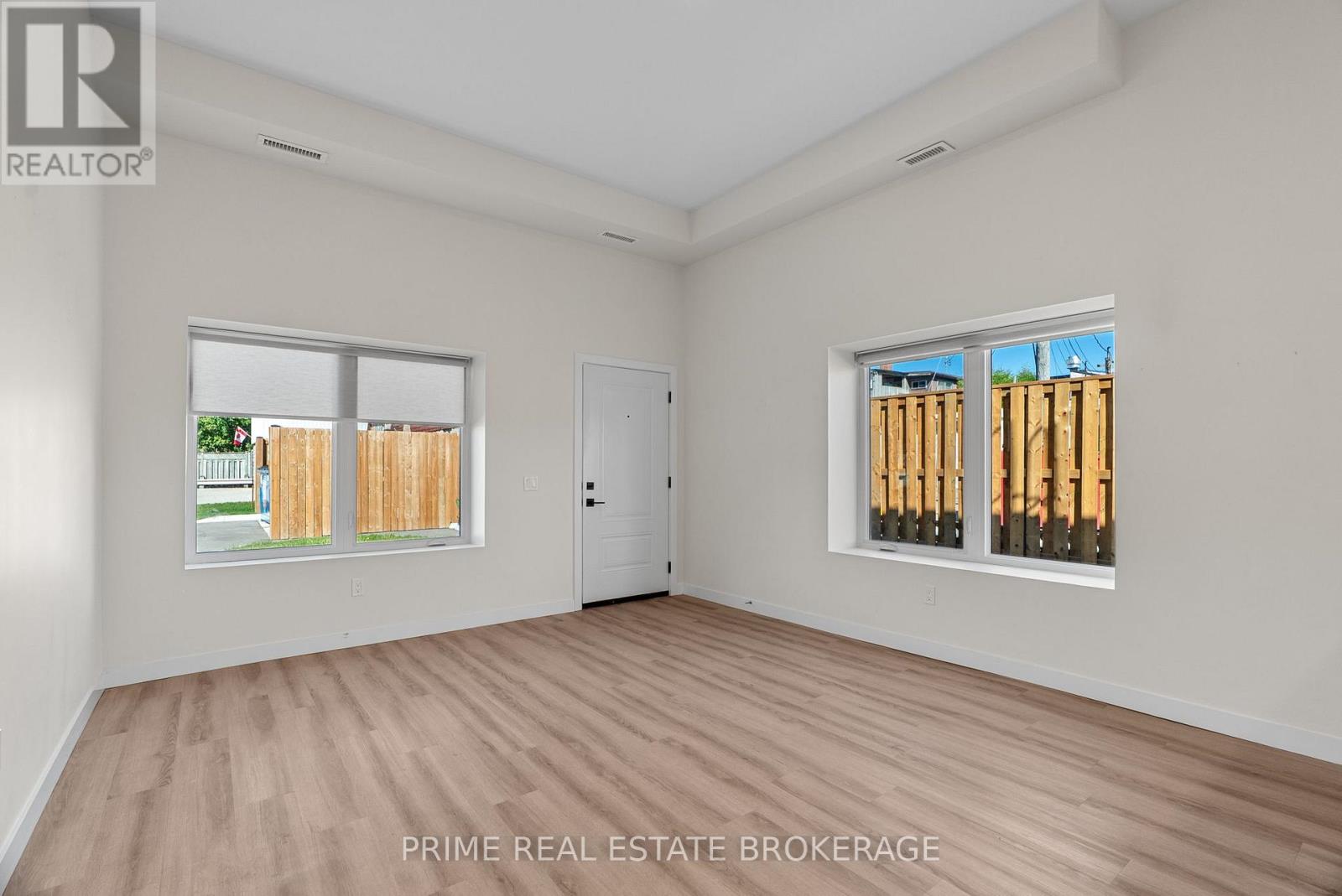 370 William Street, South Huron, Ontario  N0M 1S2 - Photo 5 - X12556694