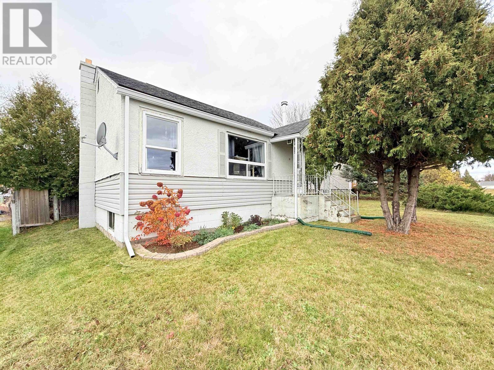 37 Second AVE N, Sioux Lookout, Ontario