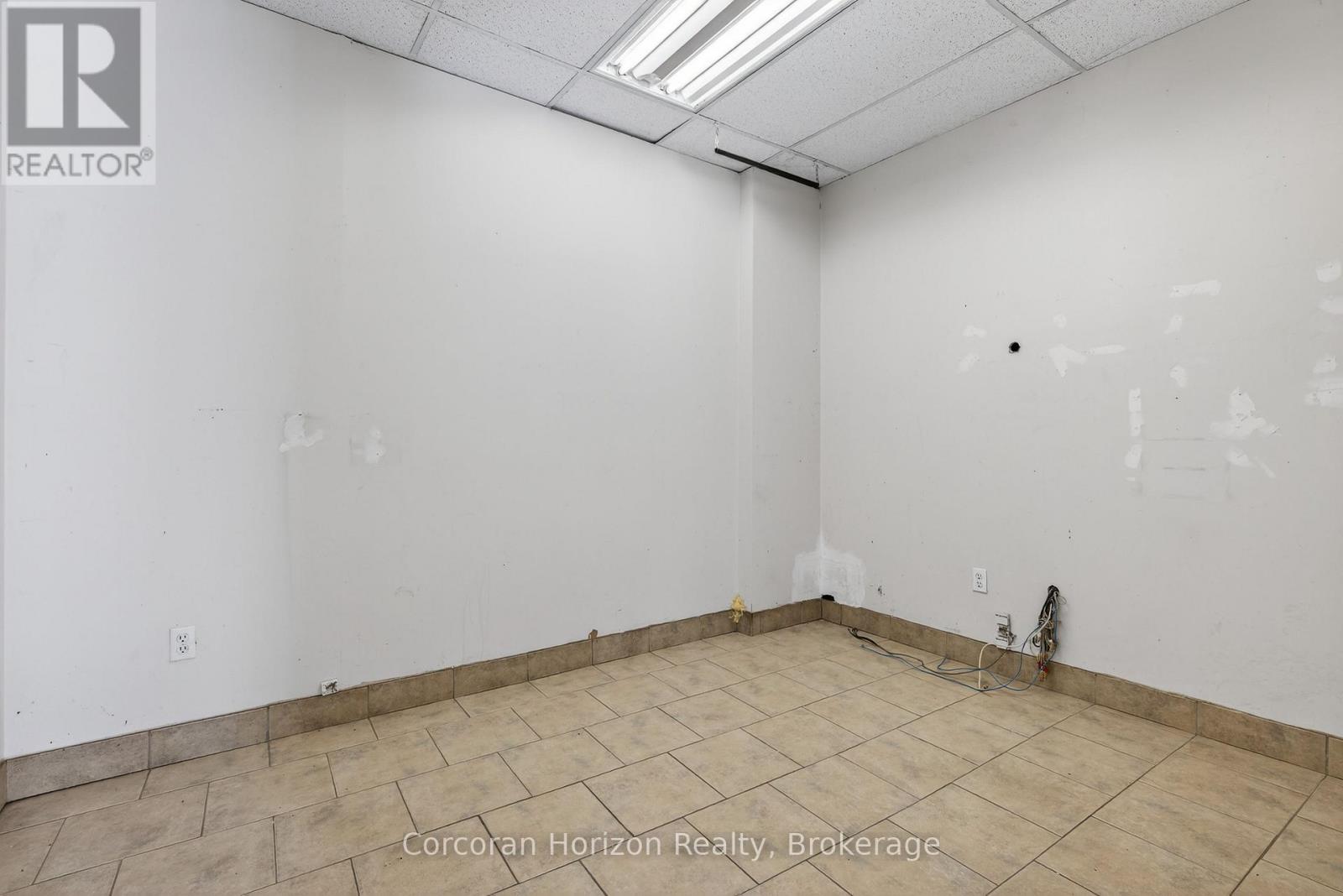 467 King Street E, Hamilton, Ontario  L8N 1C7 - Photo 11 - X12556698