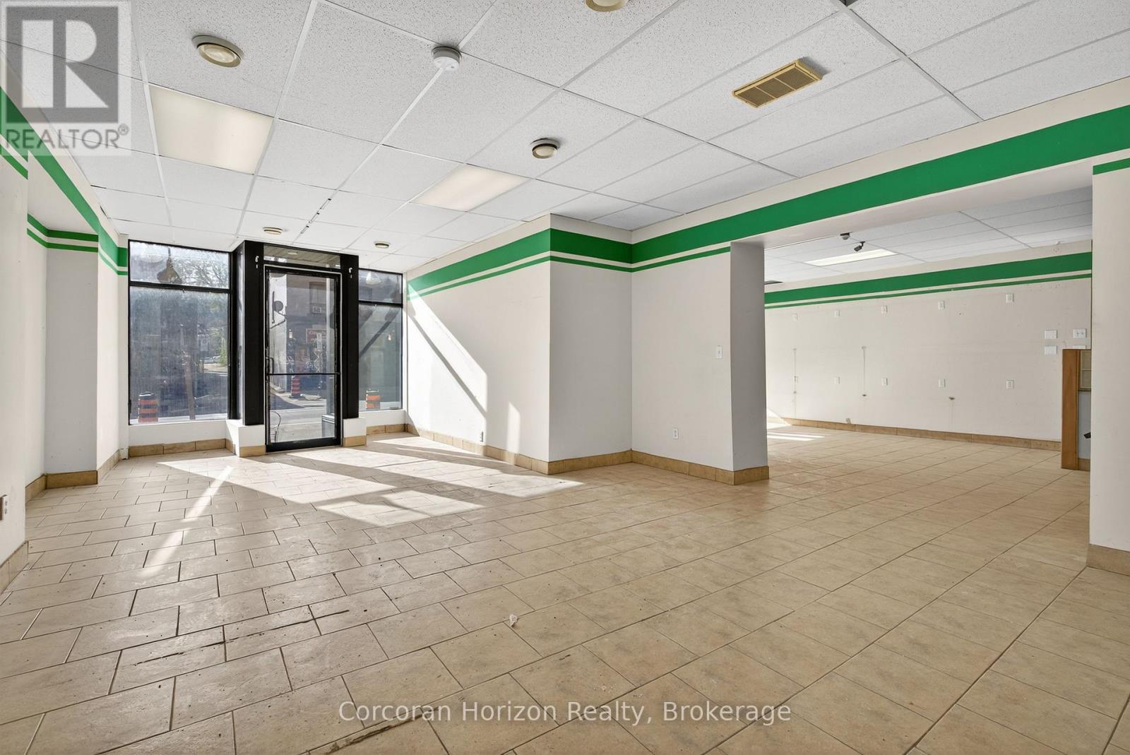 467 King Street E, Hamilton, Ontario  L8N 1C7 - Photo 8 - X12556698