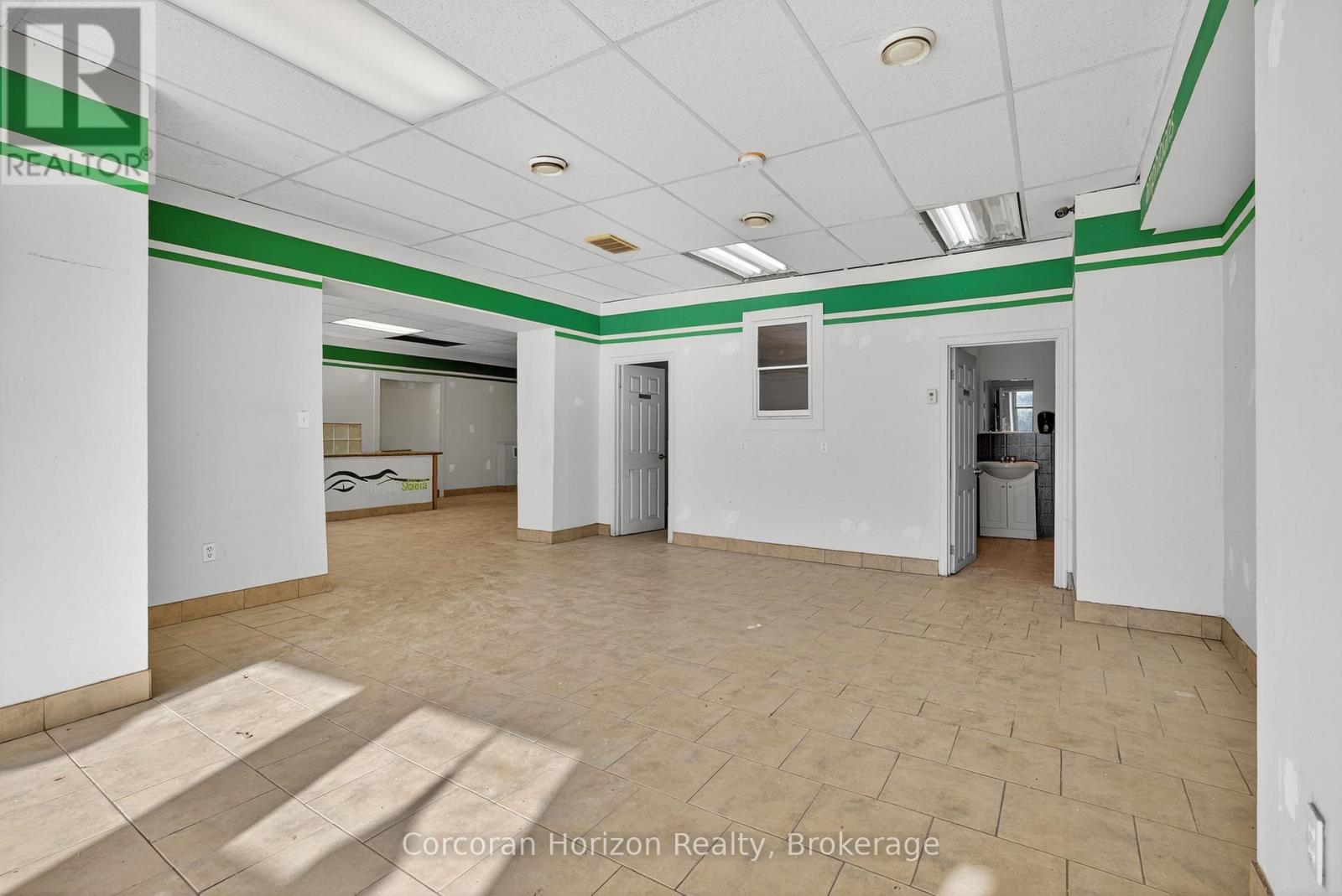 467 King Street E, Hamilton, Ontario  L8N 1C7 - Photo 9 - X12556698