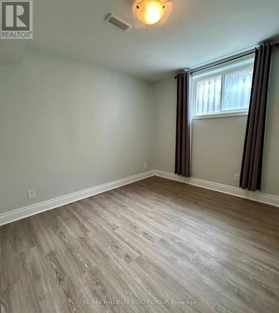 4 - 119 Hinton Avenue, Ottawa, Ontario  K1Y 0Z9 - Photo 15 - X12556652