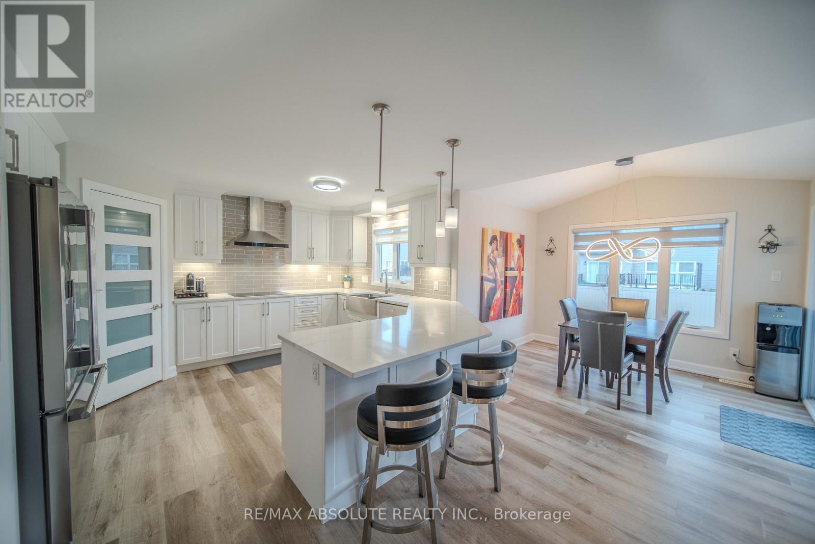 727 Azure Street N, Russell, Ontario  K4R 0E6 - Photo 12 - X12556678