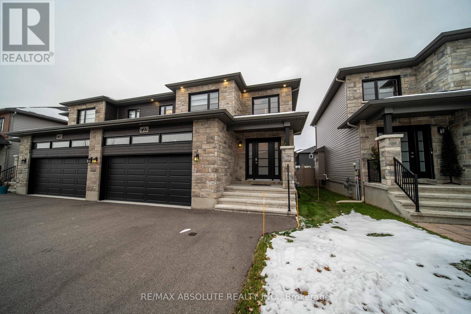 727 Azure Street N, Russell, Ontario  K4R 0E6 - Photo 2 - X12556678