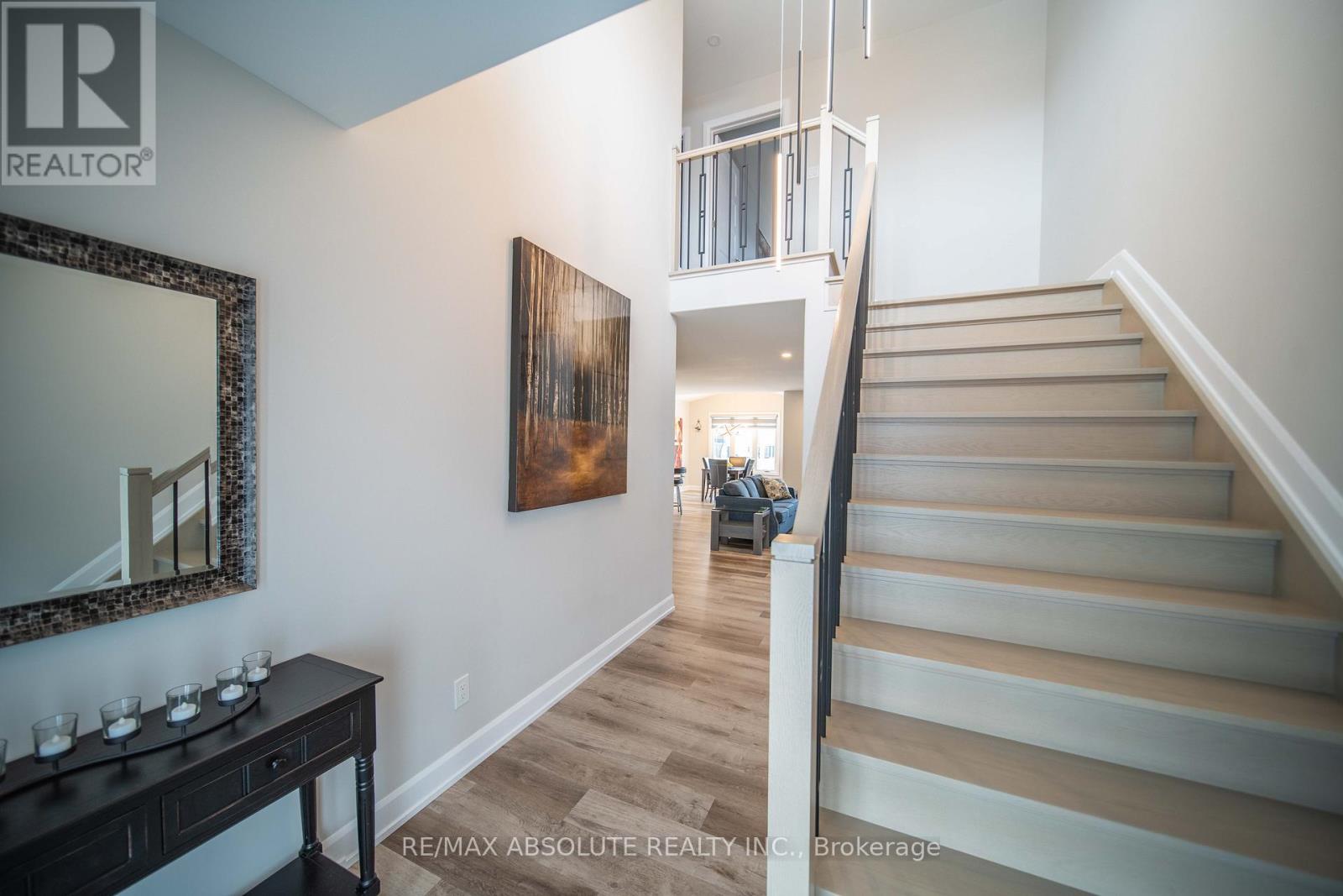 727 Azure Street N, Russell, Ontario  K4R 0E6 - Photo 6 - X12556678