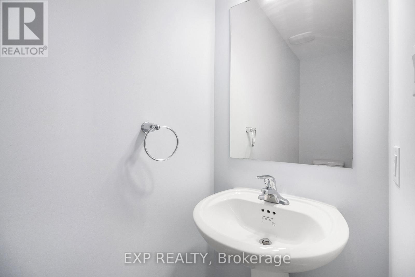 57 Dashing Private, Ottawa, Ontario  K4A 5S7 - Photo 6 - X12556690