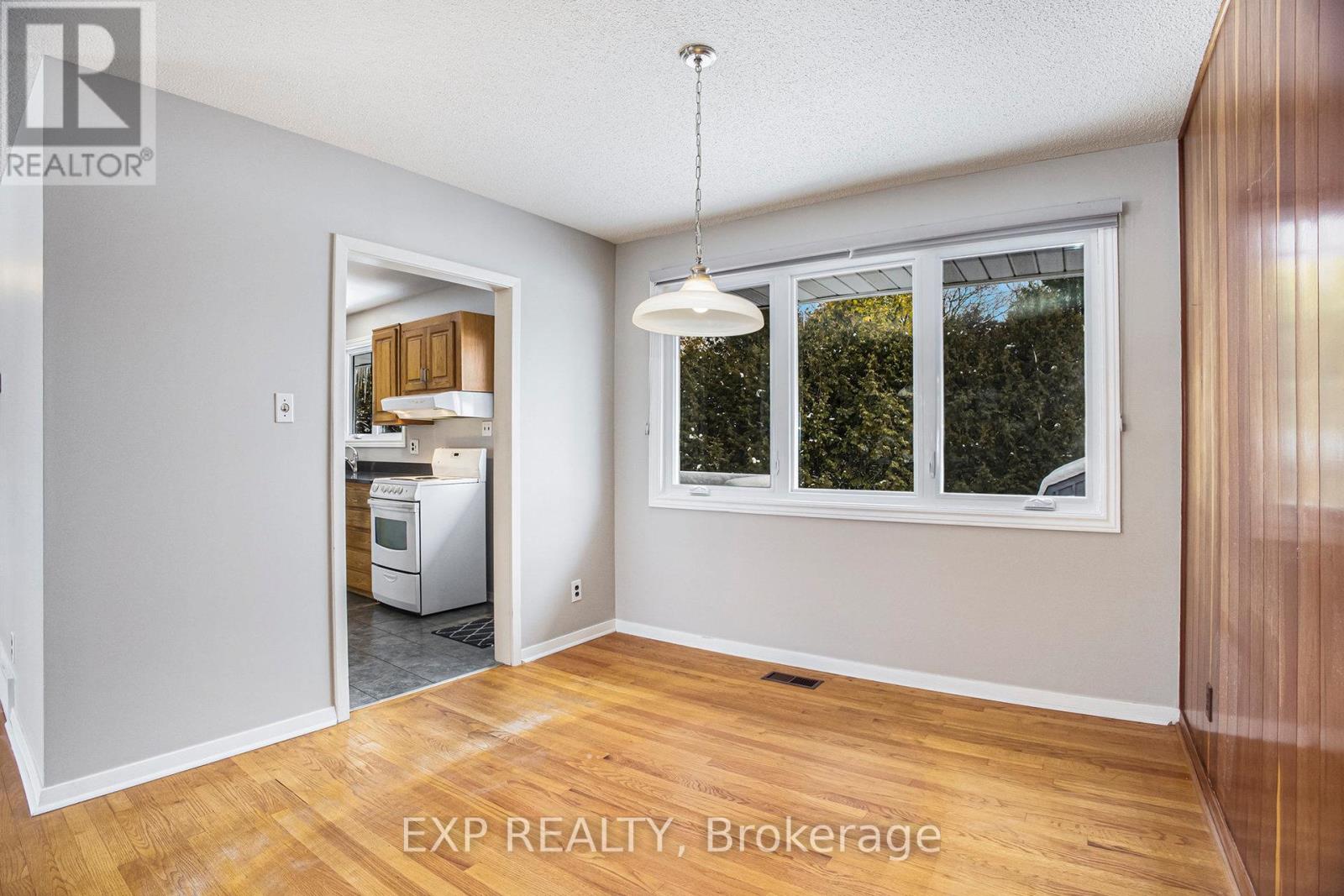 2997 Linton Road, Ottawa, Ontario  K1V 8H1 - Photo 9 - X12556724