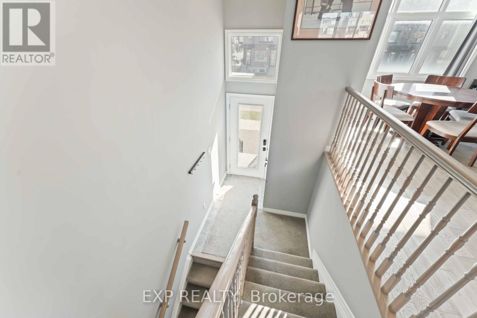 829 Mikinak Road, Ottawa, Ontario  K1K 4Z9 - Photo 11 - X12556726