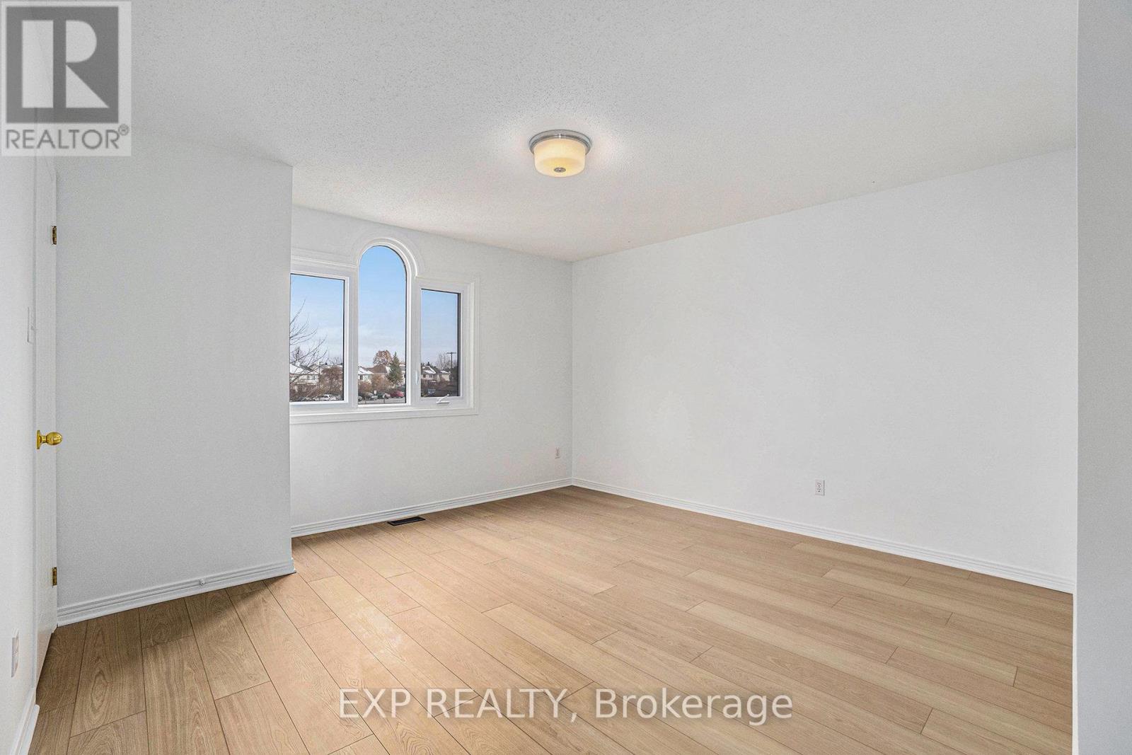 1512 Launay Avenue, Ottawa, Ontario  K4A 3S1 - Photo 12 - X12556736