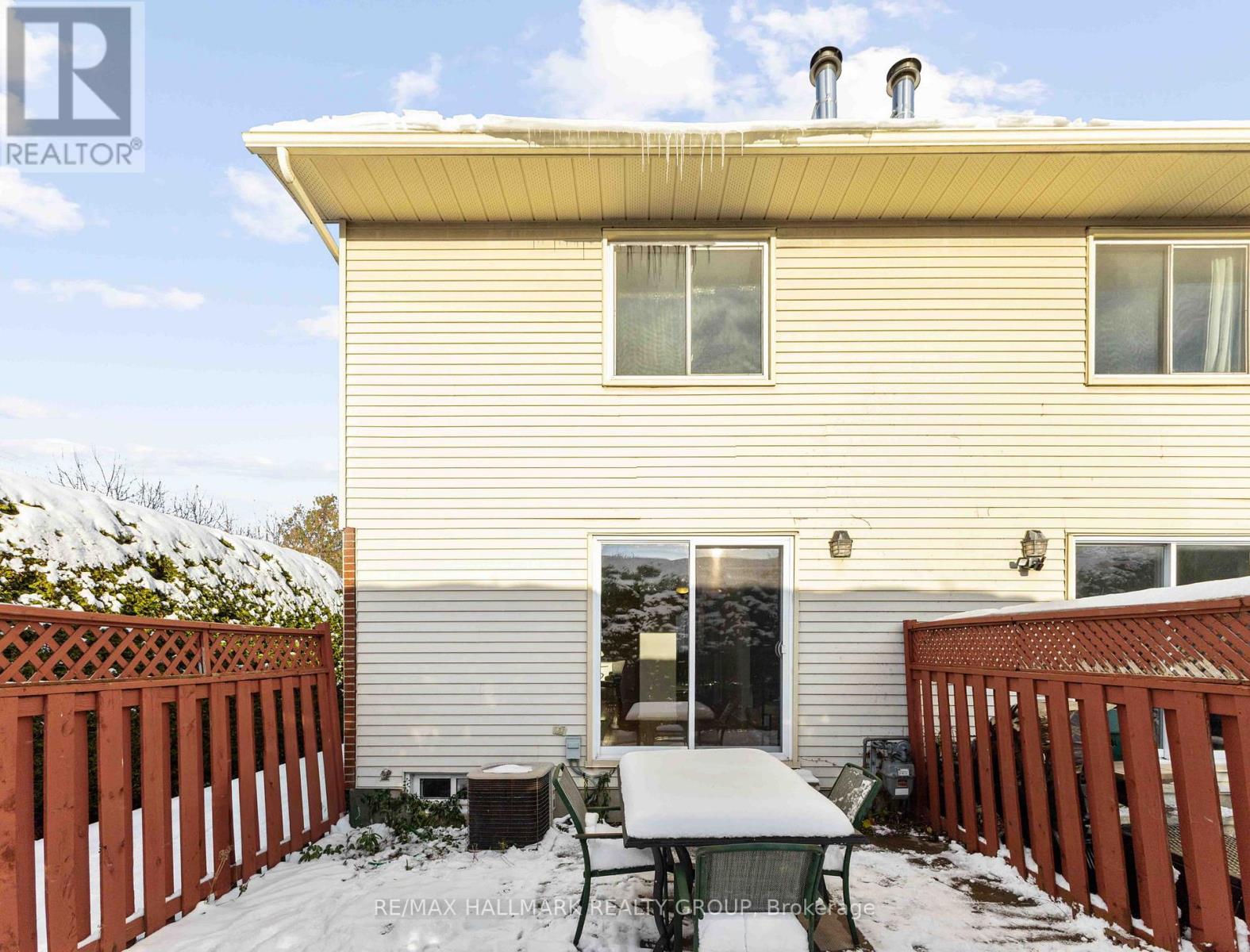 11 - 1160 Shillington Avenue, Ottawa, Ontario  K1Z 7Z4 - Photo 30 - X12556742