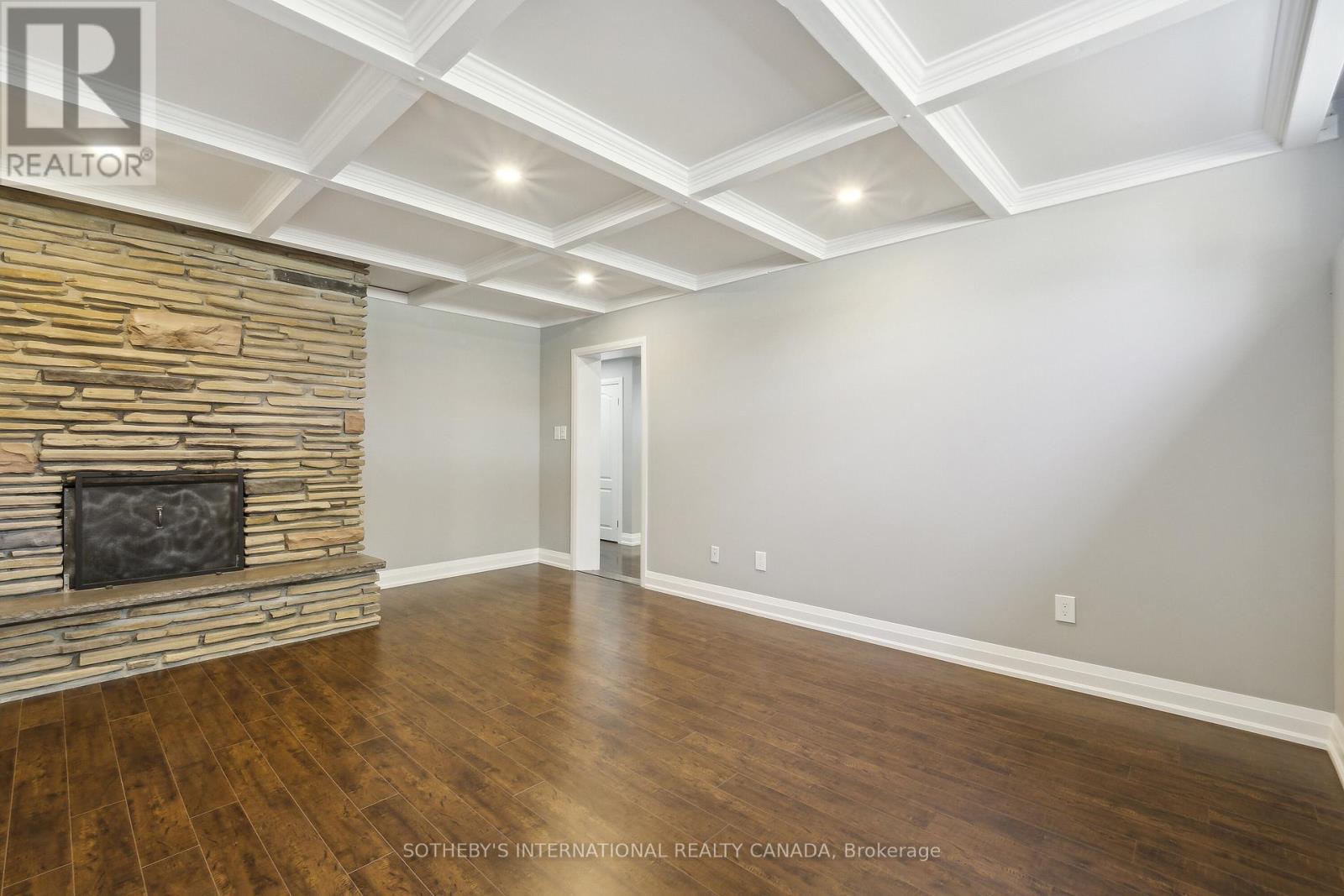 Lower - 14 Laurelwood Crescent, Toronto, Ontario  M9P 1L5 - Photo 11 - W12556520