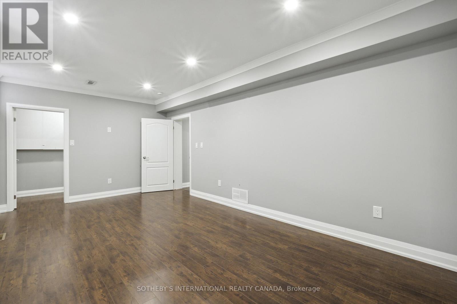 Lower - 14 Laurelwood Crescent, Toronto, Ontario  M9P 1L5 - Photo 22 - W12556520