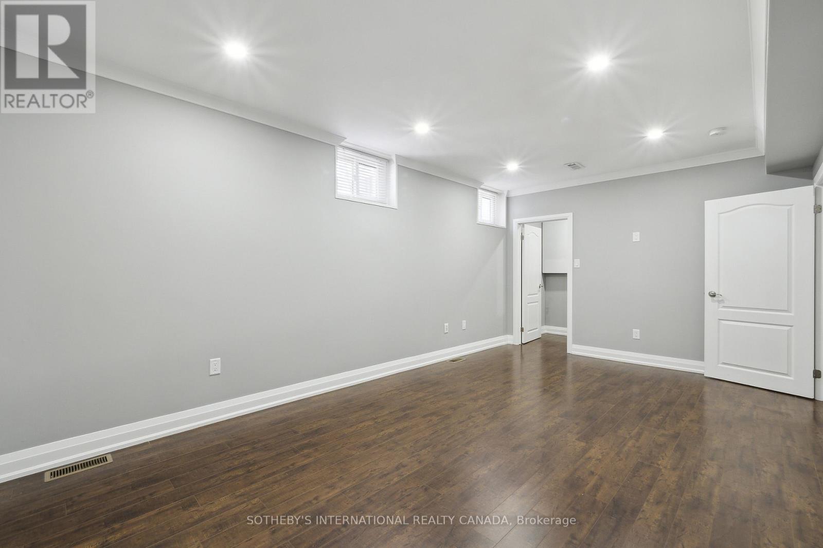 Lower - 14 Laurelwood Crescent, Toronto, Ontario  M9P 1L5 - Photo 25 - W12556520