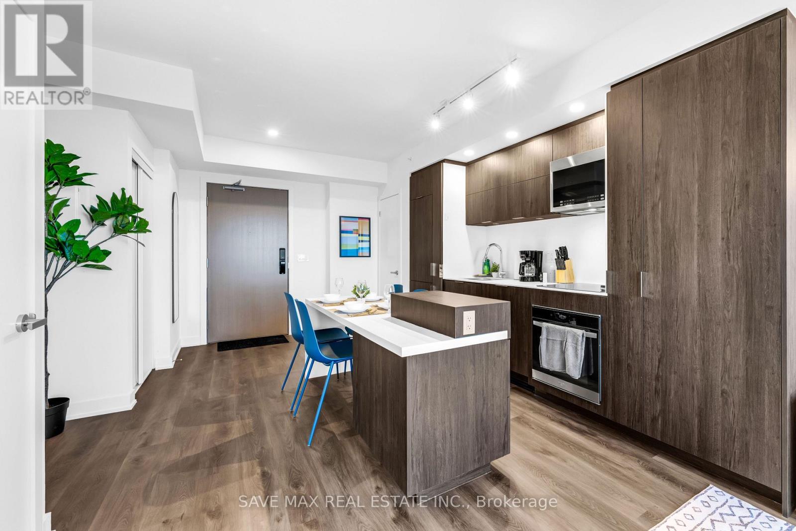 1406 - 370 Martha Street, Burlington, Ontario  L7R 0G9 - Photo 16 - W12556536