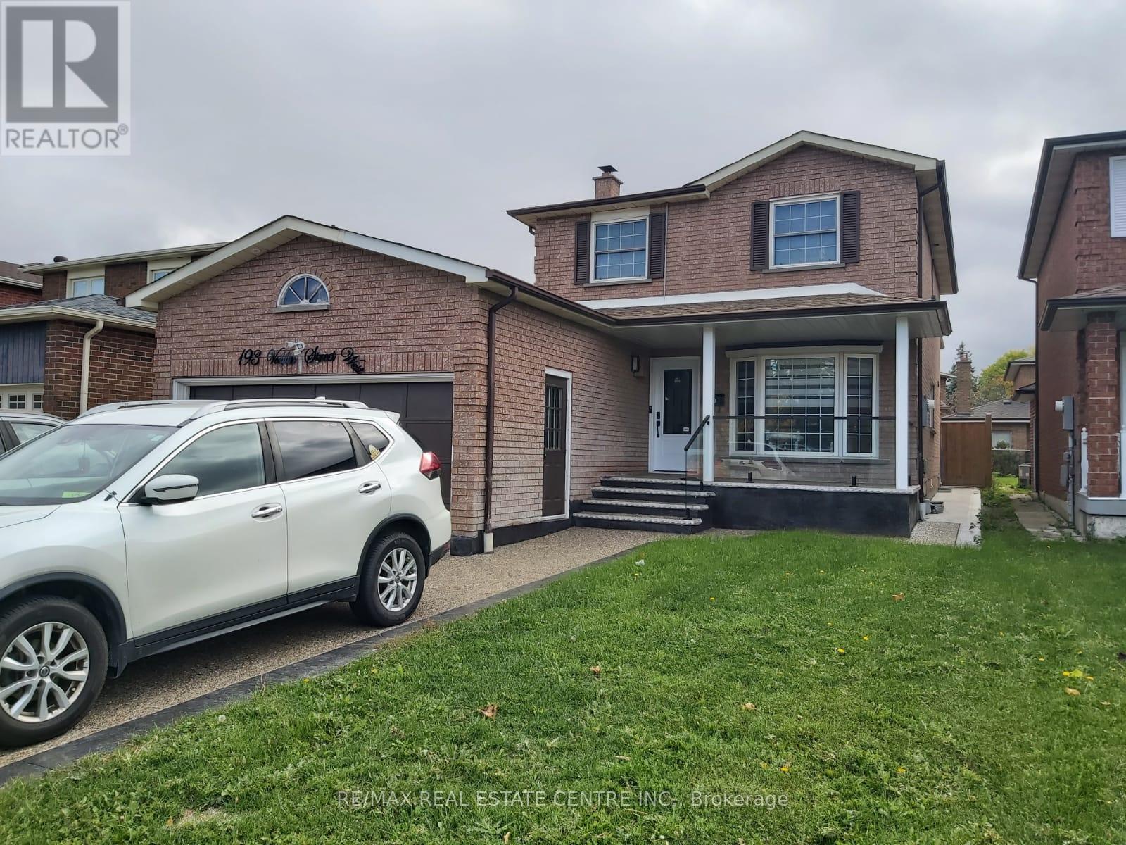 ( Lower ) - 587 Farwell Crescent, Mississauga, Ontario  L5R 2A6 - Photo 2 - W12556564