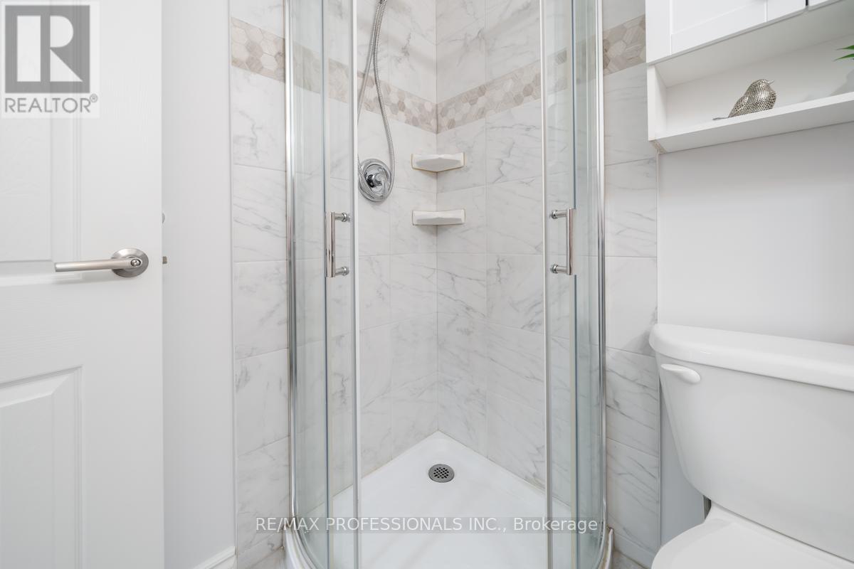 1275 Pallatine Drive, Oakville, Ontario  L6H 1Z1 - Photo 24 - W12556576