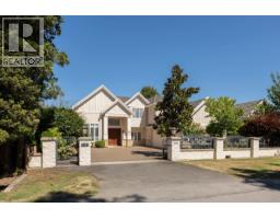<div class="price">$2,888,800</div> 7451 Bates Road, Richmond<br><div style="margin-bottom:8px;"><small>RE/MAX Crest Realty</small></div><div class='bed_bath'>7 Bed | 6 Bath</div>