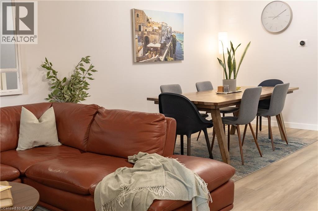 2272 Mowat Avenue Unit# 45, Oakville, Ontario  L6H 5L8 - Photo 3 - 40774126