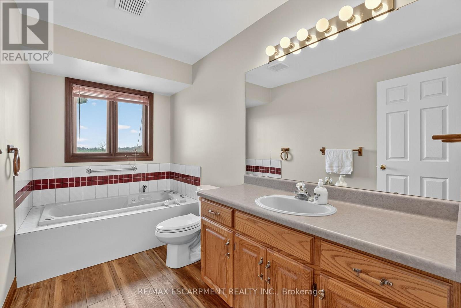 713 Haldimand Rd 17, Haldimand, Ontario  N1A 2W4 - Photo 23 - X12556540