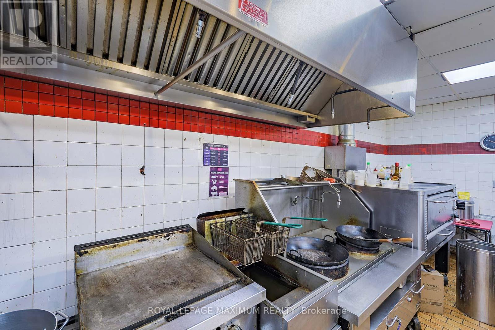 165 Hartzel Road, St. Catharines, Ontario L2P 1N6 - Photo 42 - X12556566