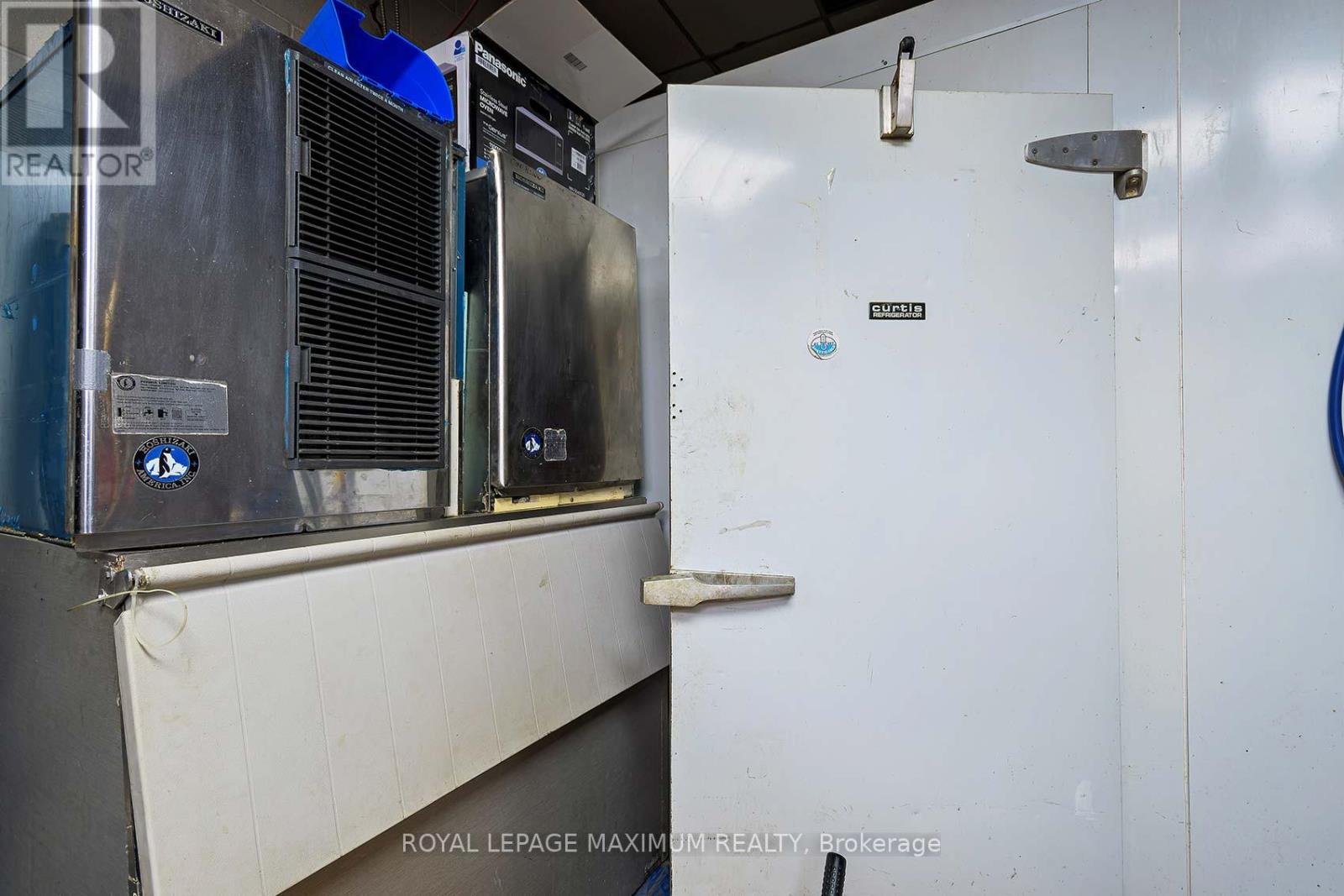 165 Hartzel Road, St. Catharines, Ontario L2P 1N6 - Photo 45 - X12556566