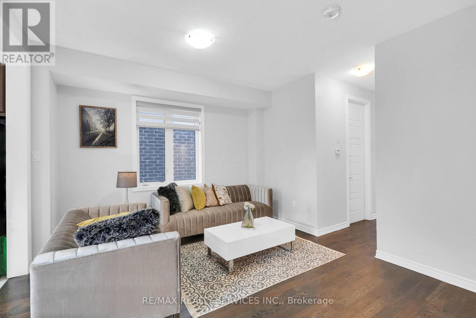 406 Dolman Street, Woolwich, Ontario  N0B 1M0 - Photo 10 - X12556592